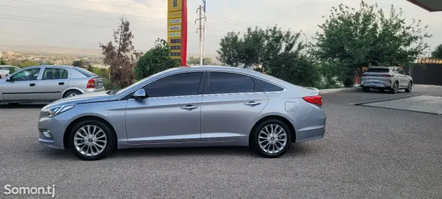 Hyundai Sonata 2014 · 2.0 AT