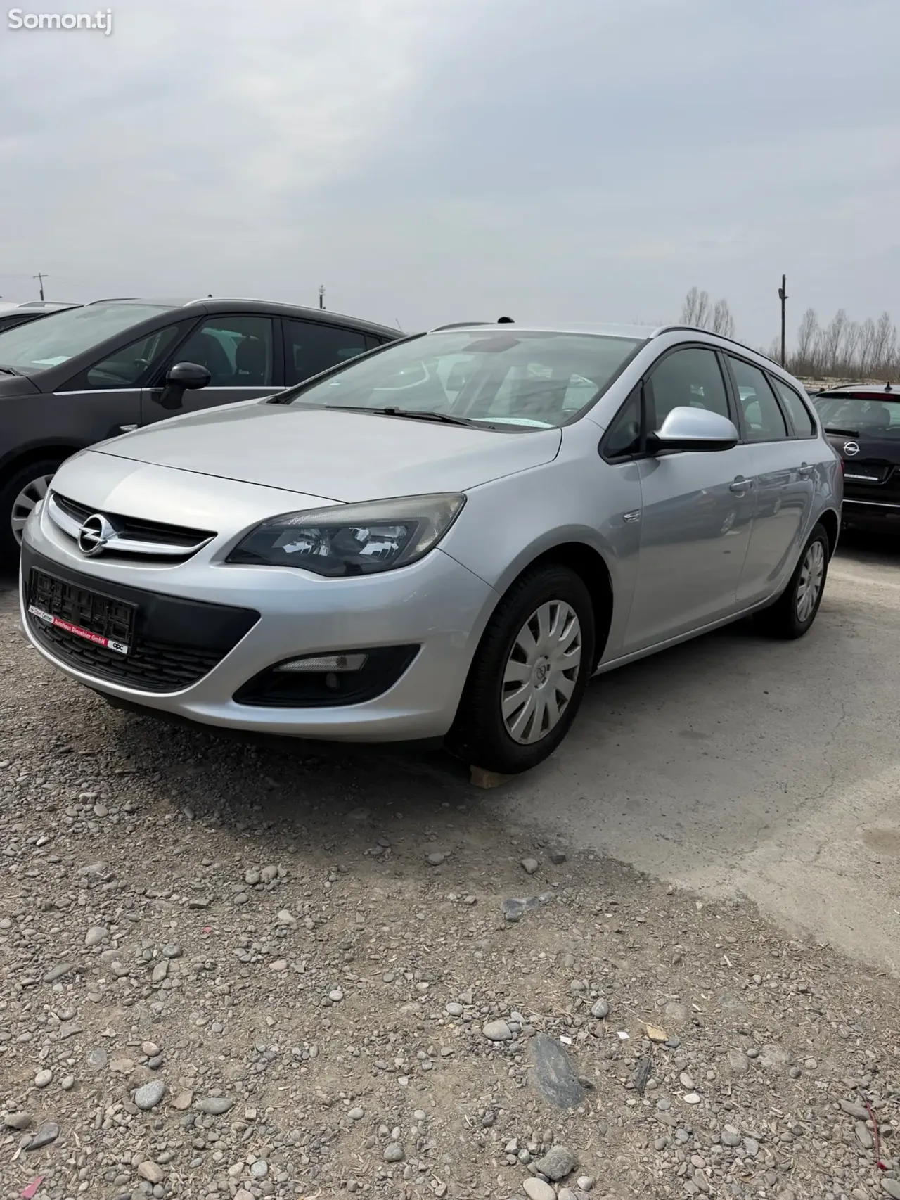 Opel Astra J 2014 · 1.6 MT