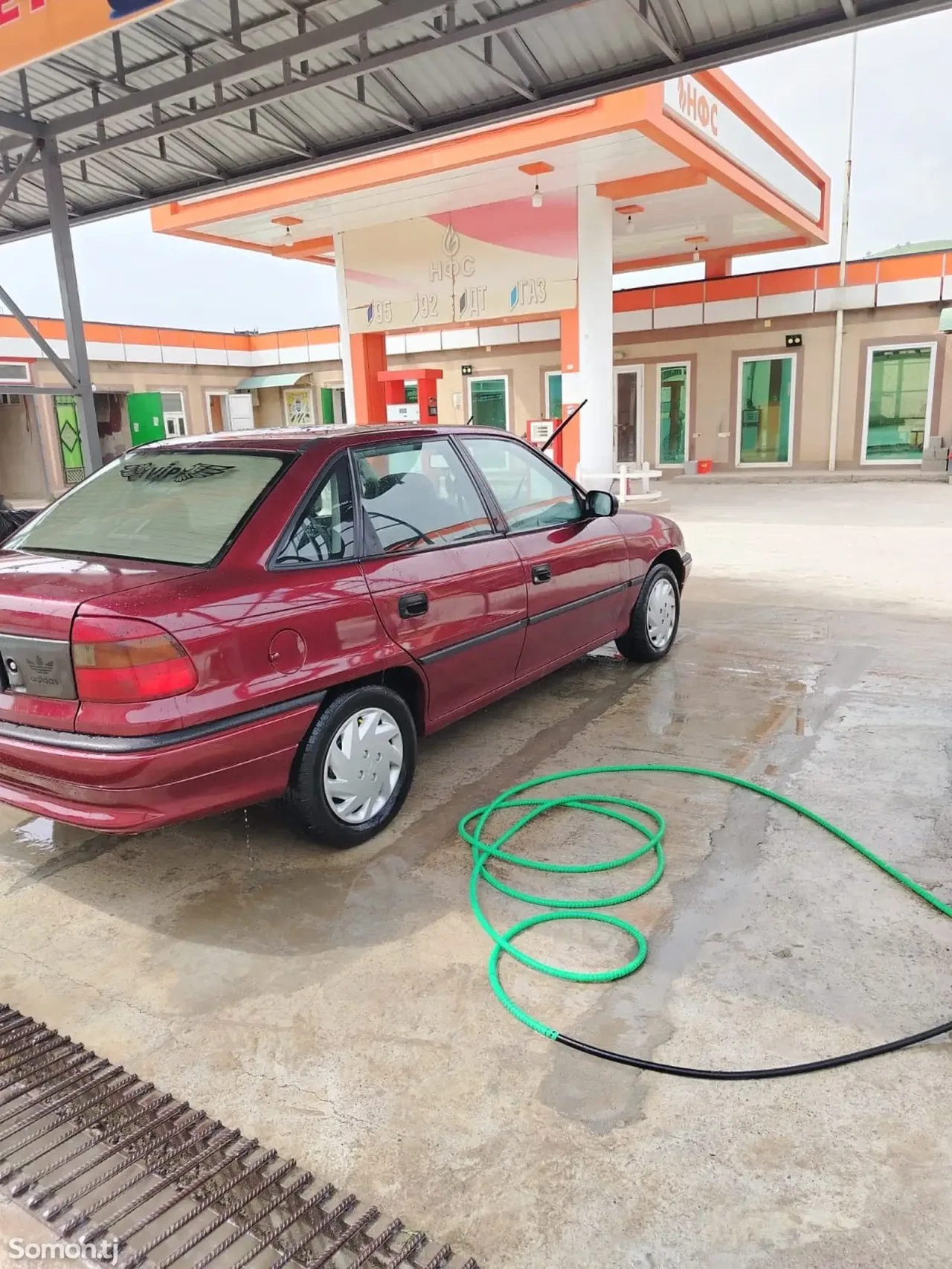 Opel Astra F 1996 · 1.6 MT