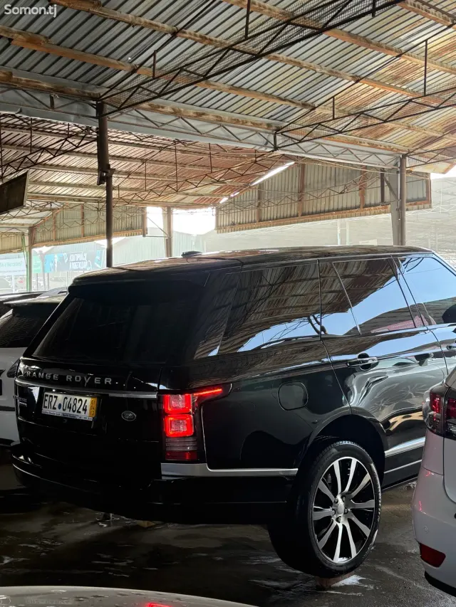 Land Rover Vogue 2015 · 4.4 AT