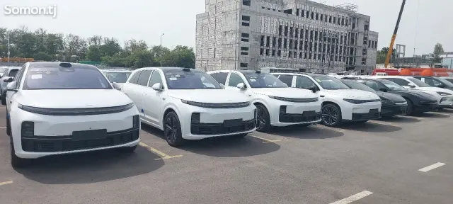 Li Auto (Lixiang) L9 2025 · 2.1 AMT