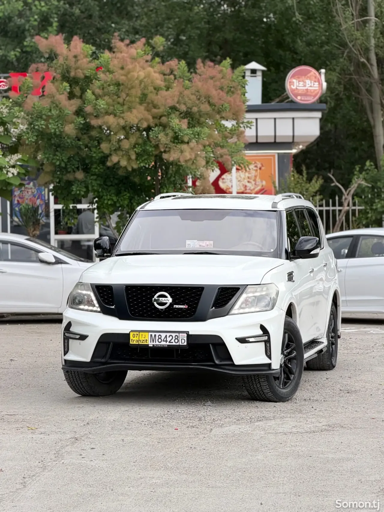 Nissan Patrol 2012 · 5.6 AT