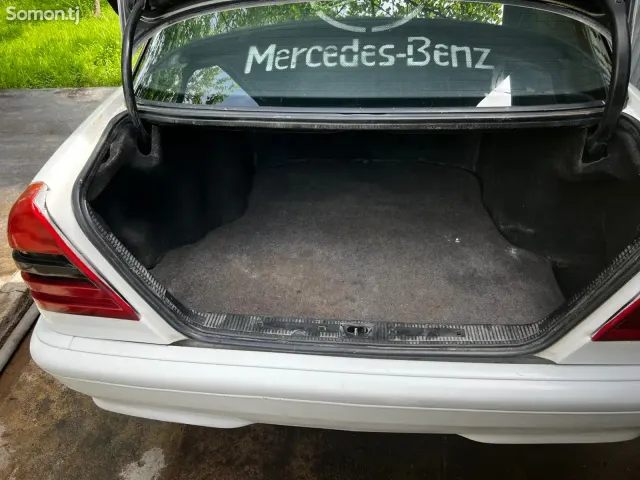 Mercedes-Benz C class 1995 · 1.8 MT