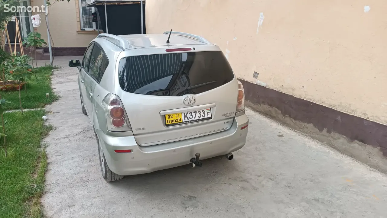 Toyota Verso 2007 · 2.2 MT