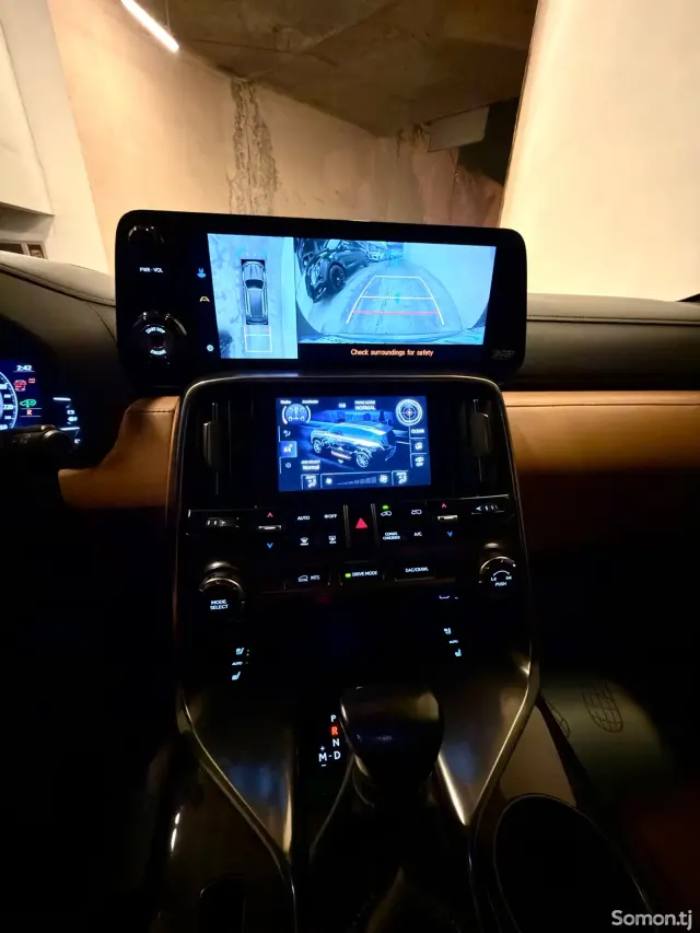 Lexus LX series 2022 · 3.5 AT