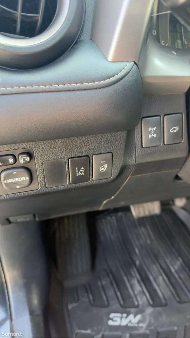 Toyota RAV 4 2018 · 2.5 AT