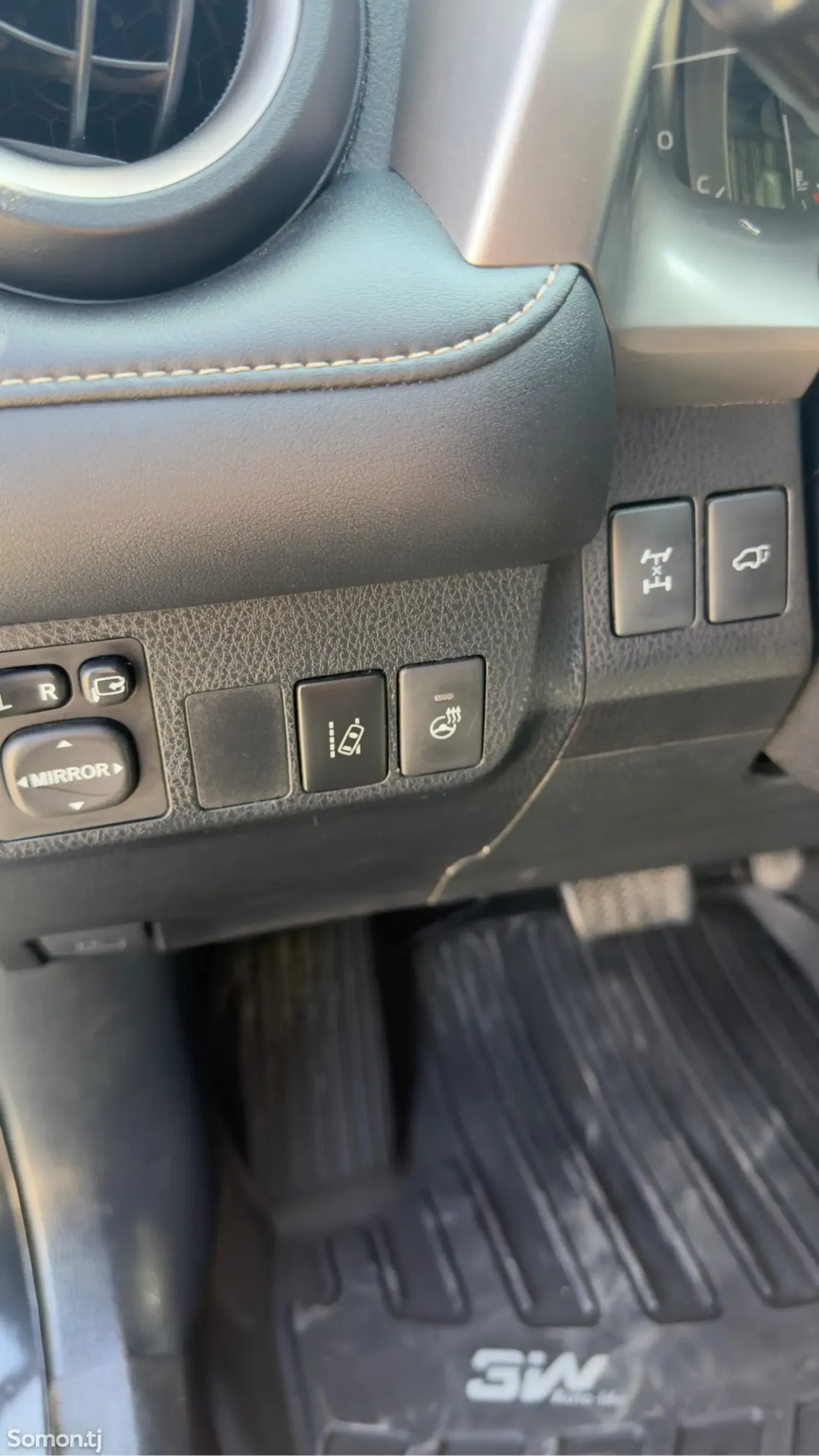 Toyota RAV 4 2018 · 2.5 AT