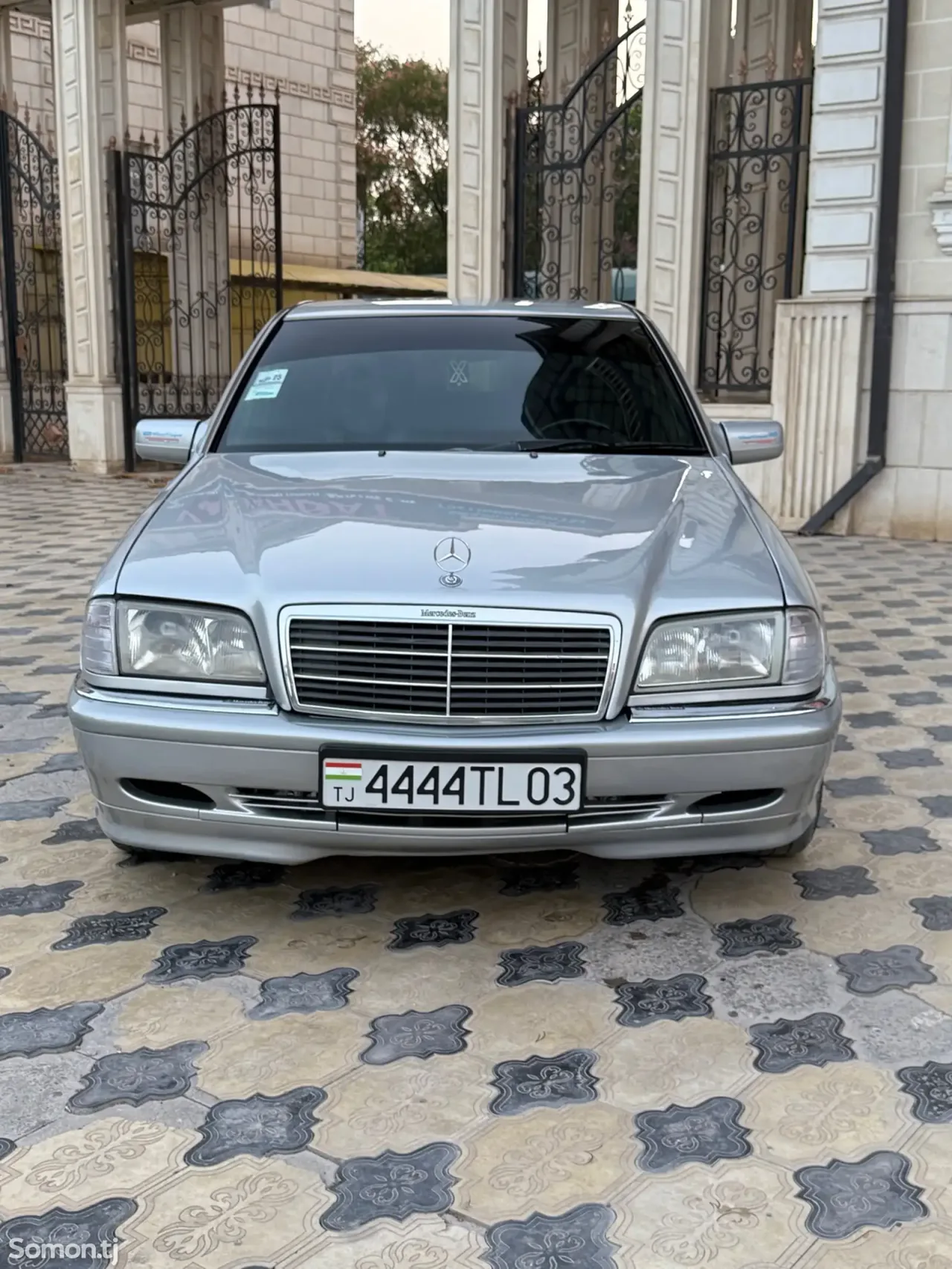 Mercedes-Benz C class 2000 · 1.8 AT