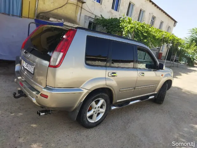 Nissan X-Trail 2004 · 2.5 AT