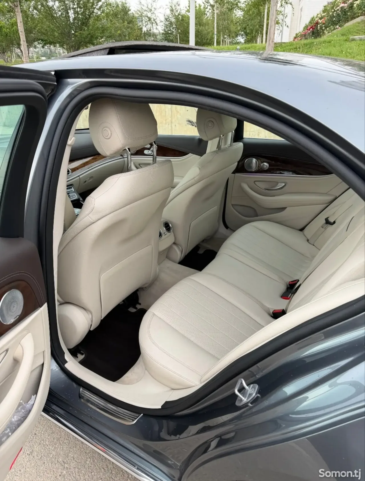 Mercedes-Benz E class 2017 · 2.0 AT