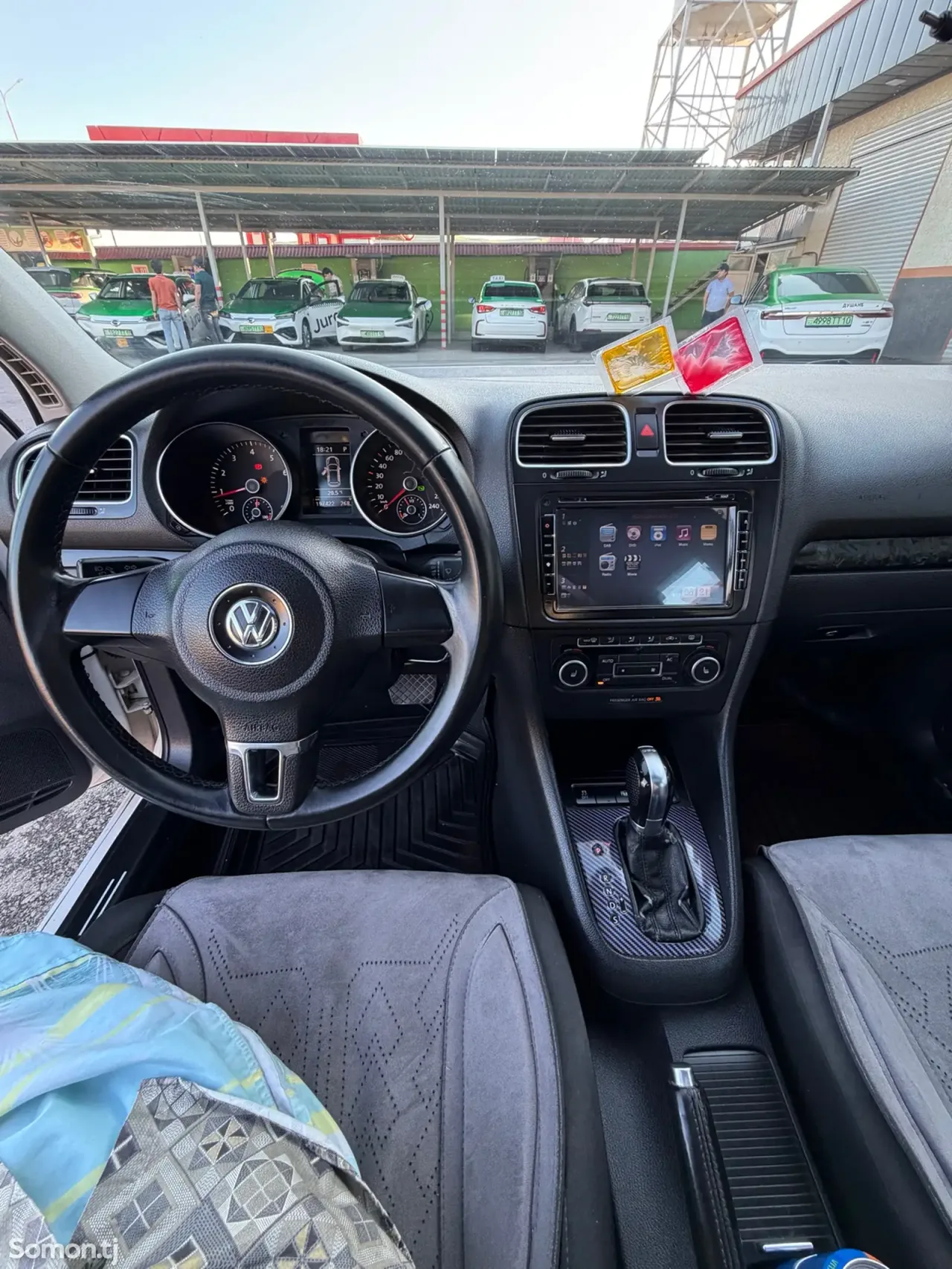 Volkswagen Golf 2012 · 1.4 AT