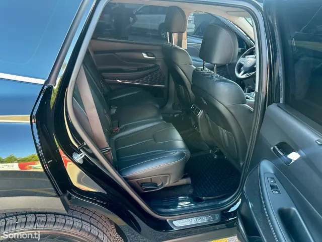 Hyundai Santa Fe 2023 · 2.5 AT