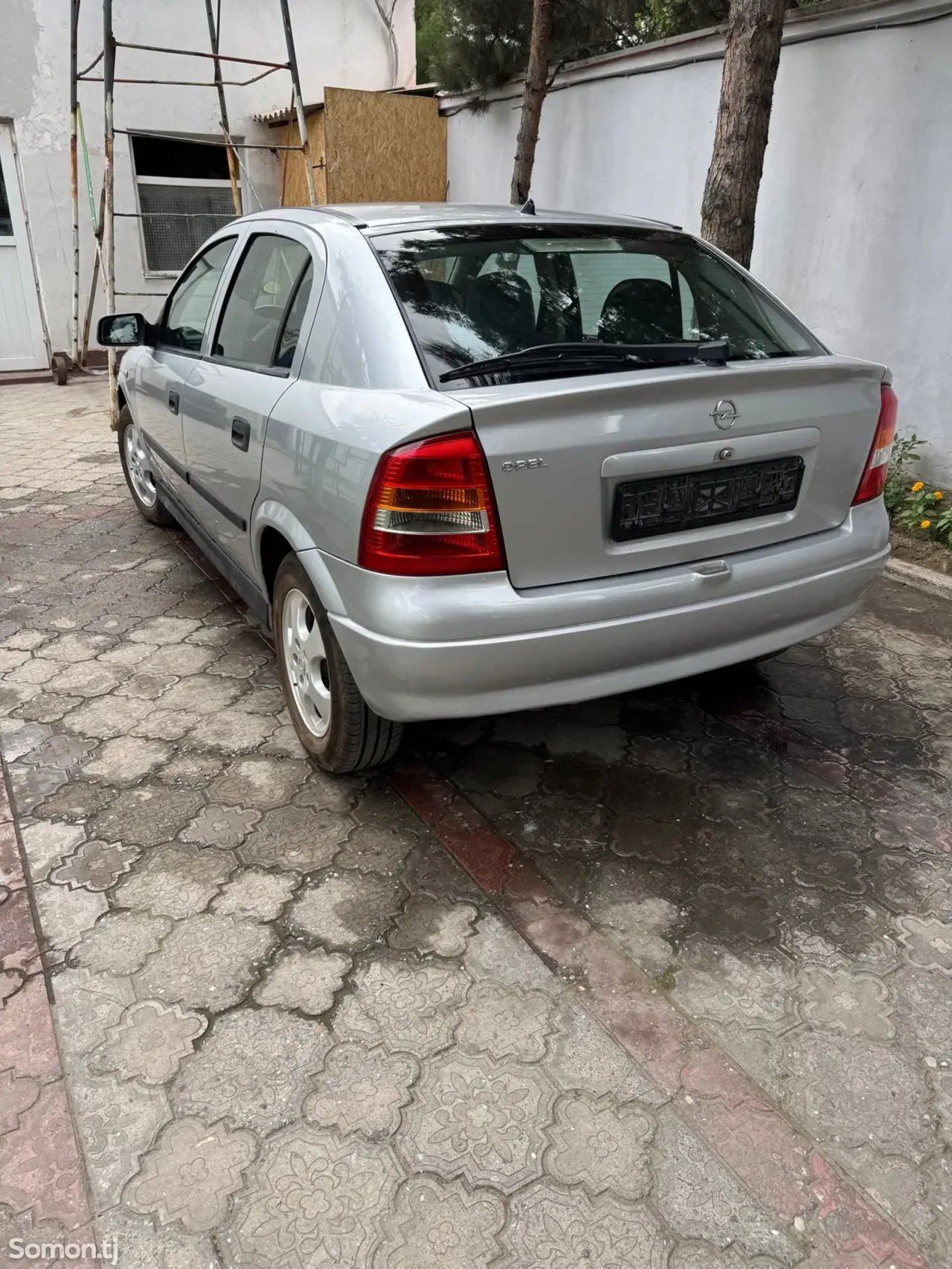 Opel Astra G 1999 · 1.8 AT