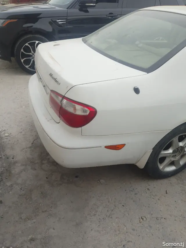 Nissan Maxima 2003 · 3.0 AT