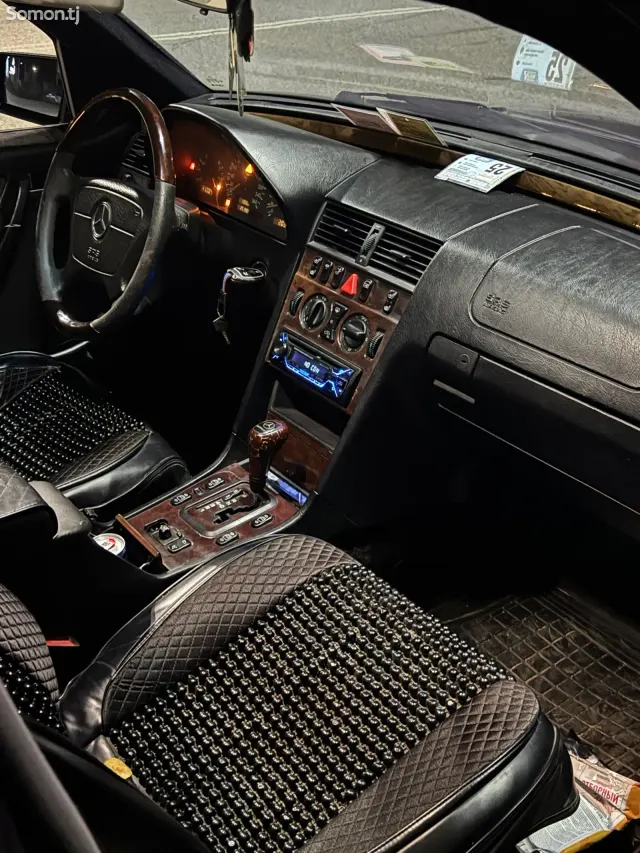 Mercedes-Benz C class 1999 · 2.8 AT