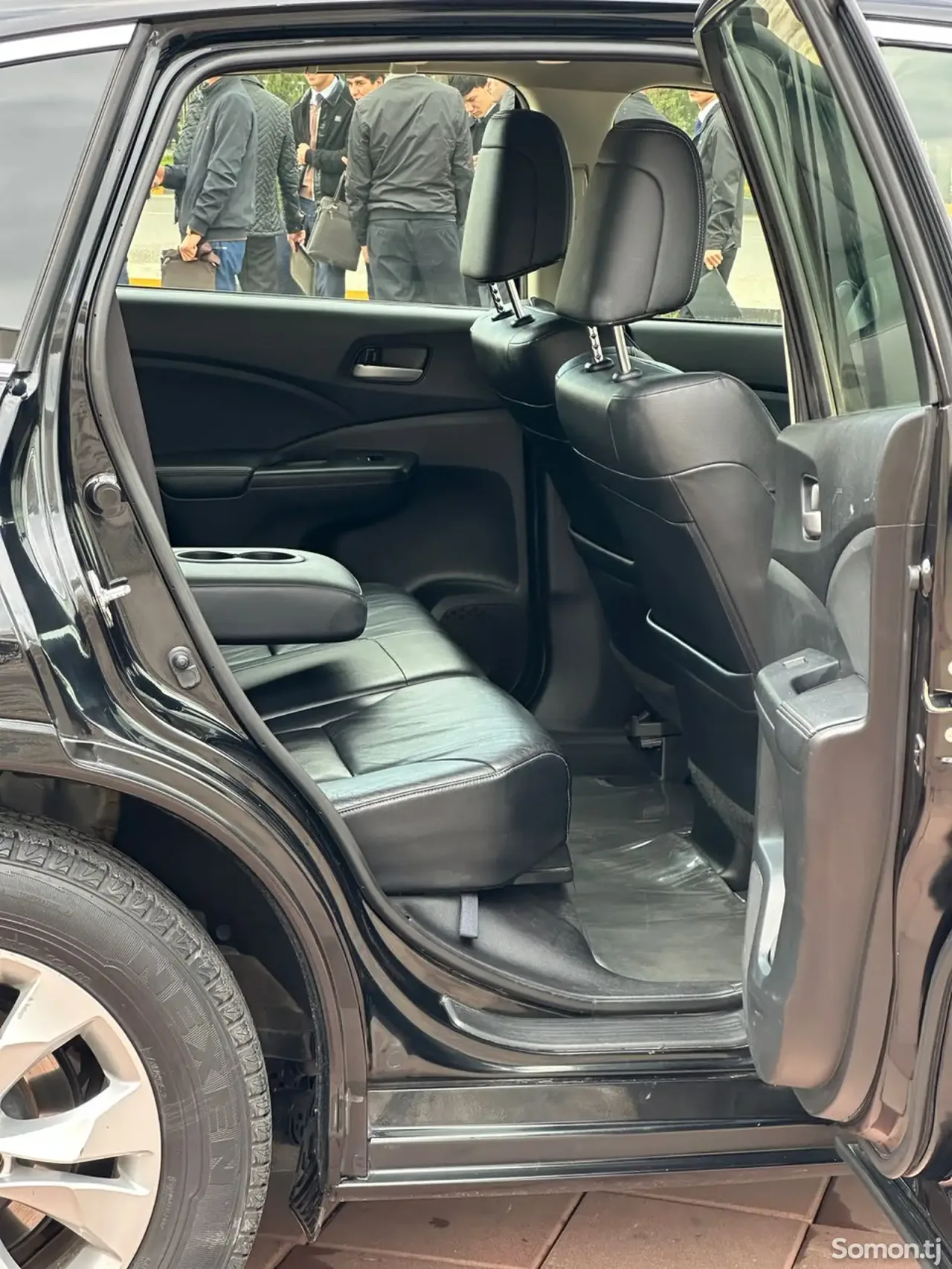 Honda CR-V 2012 · 2.4 AT