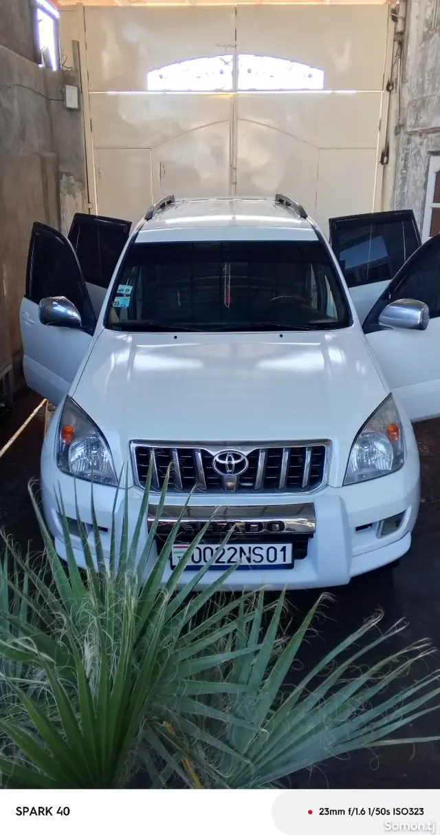 Toyota Land Cruiser Prado 2009 · 4.0 AT