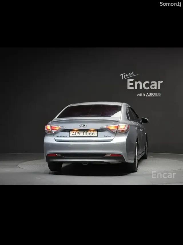 Hyundai Sonata 2016 · 2.0 AT