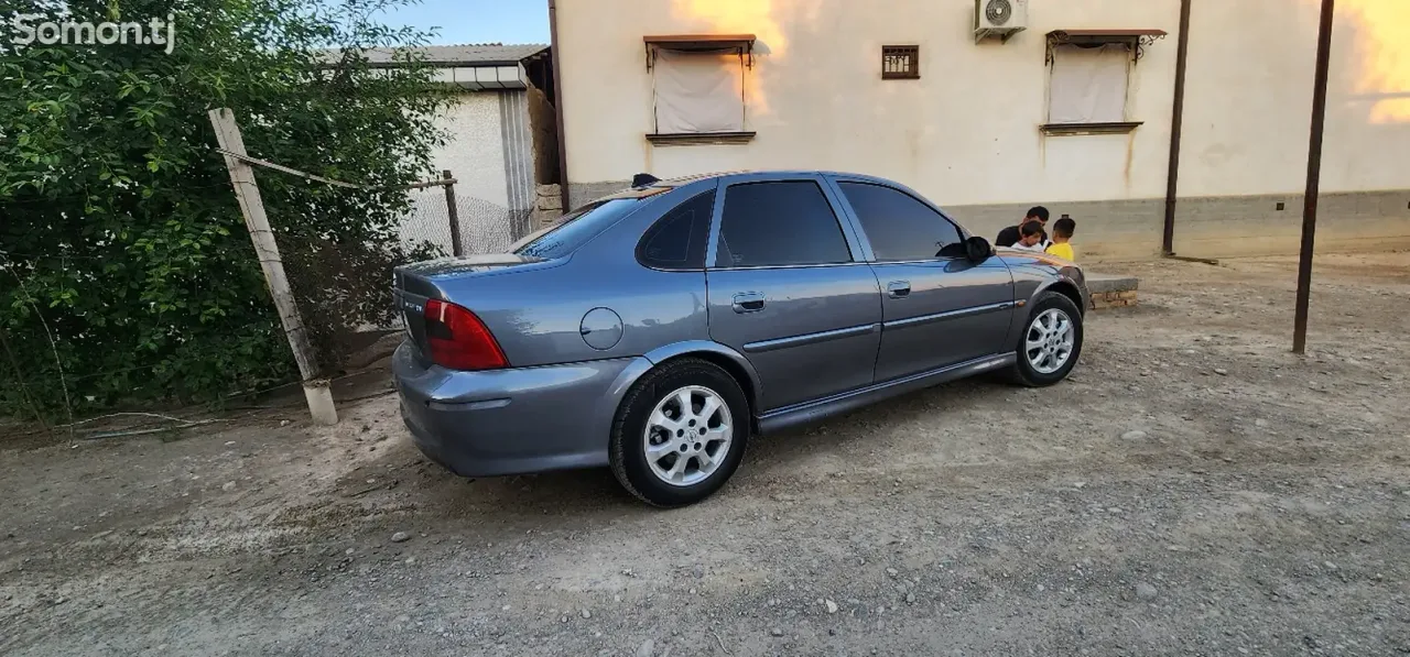 Opel Vectra B 2001 · 1.6 MT