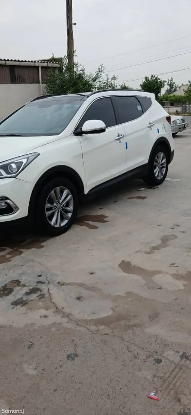 Hyundai Santa Fe 2016 · 2.0 AT