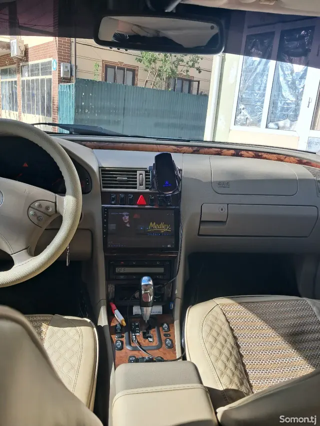 Mercedes-Benz C class 1999 · 2.8 AT