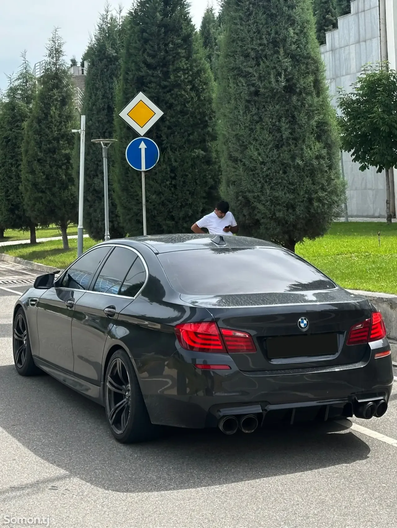 BMW 5 series 2012 · 2.0 AT