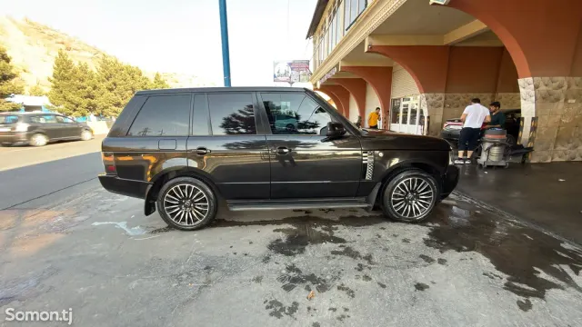 Land Rover Vogue 2011 · 4.4 AT