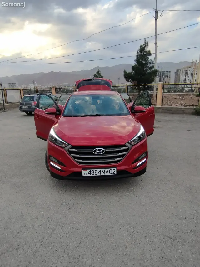 Hyundai Tucson 2018 · 1.6 AT