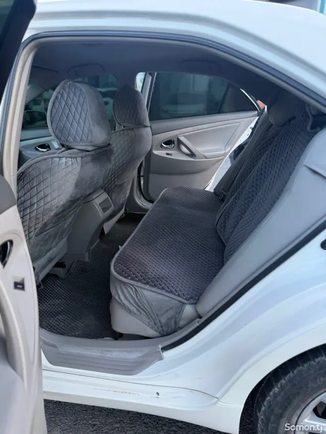 Toyota Camry 2011 · 2.5 AT