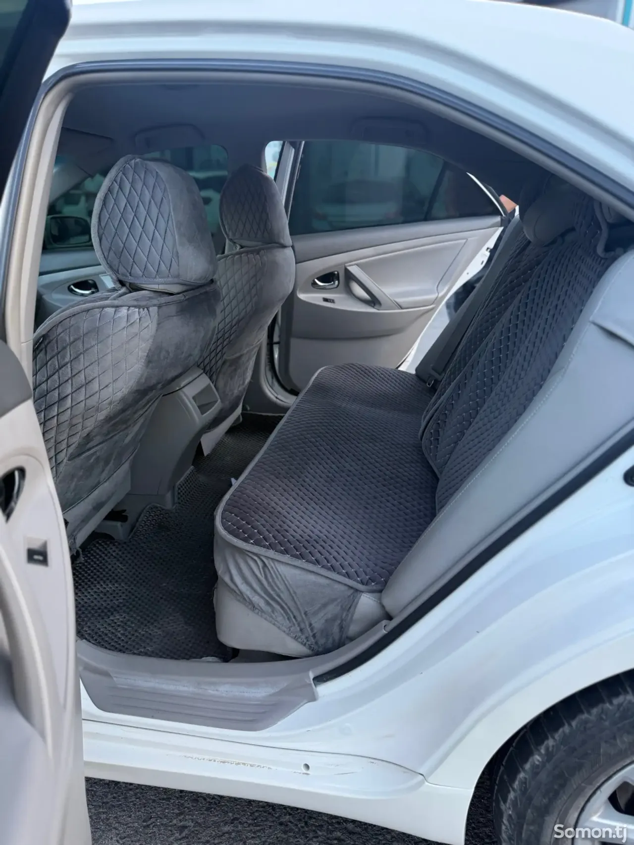 Toyota Camry 2011 · 2.5 AT