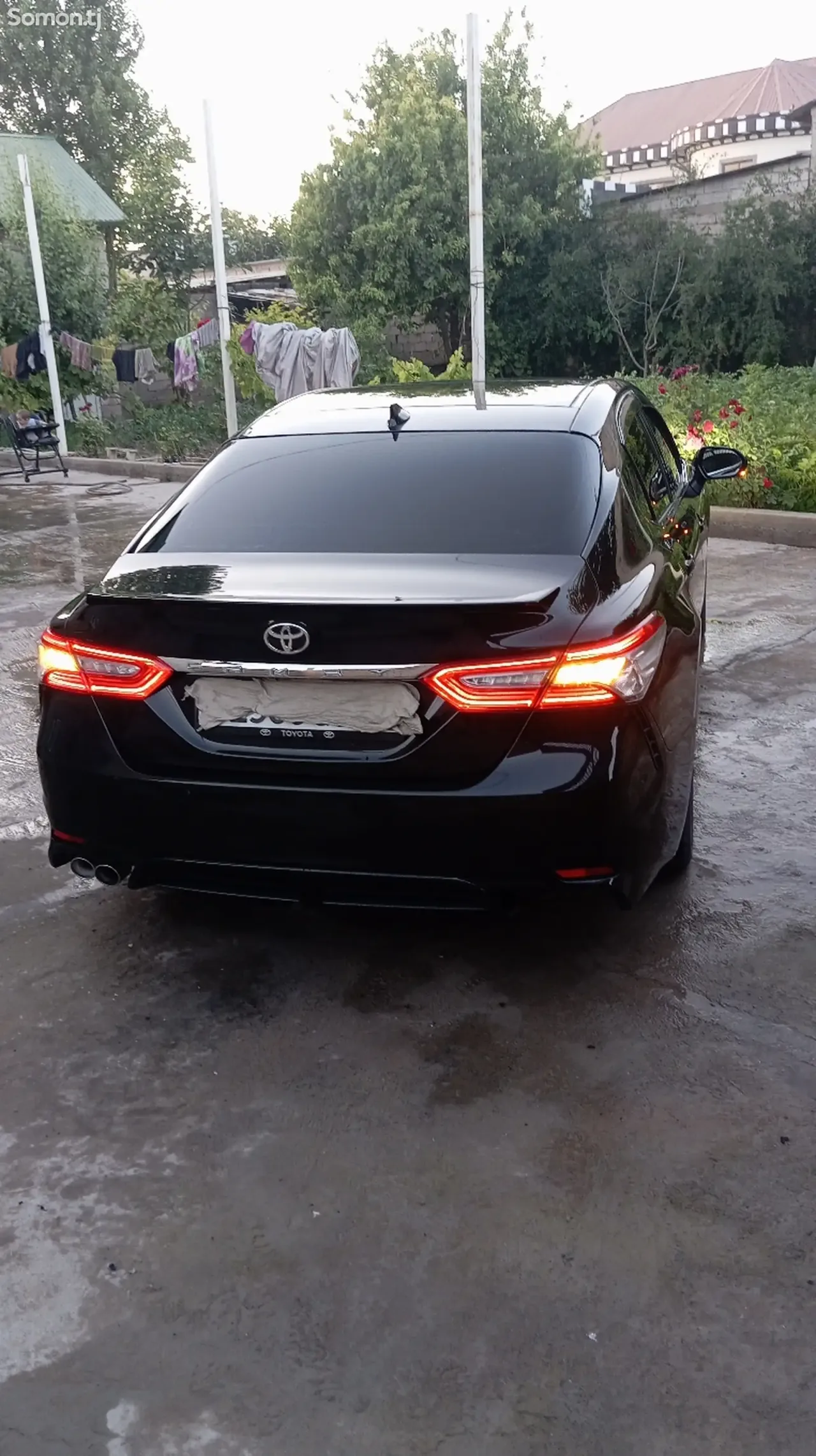 Toyota Camry 2018 · 2.5 AT