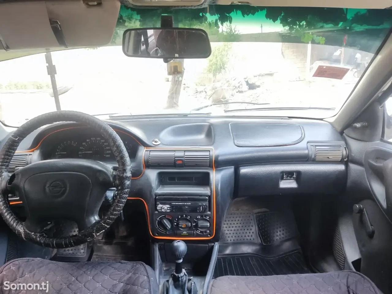 Opel Astra F 1995 · 1.6 MT
