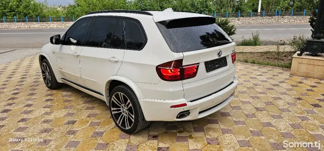 BMW X5 M 2011 · 4.0 AT
