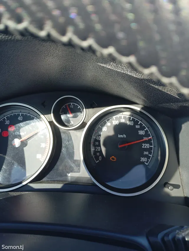 Opel Astra H 2006 · 1.6 MT