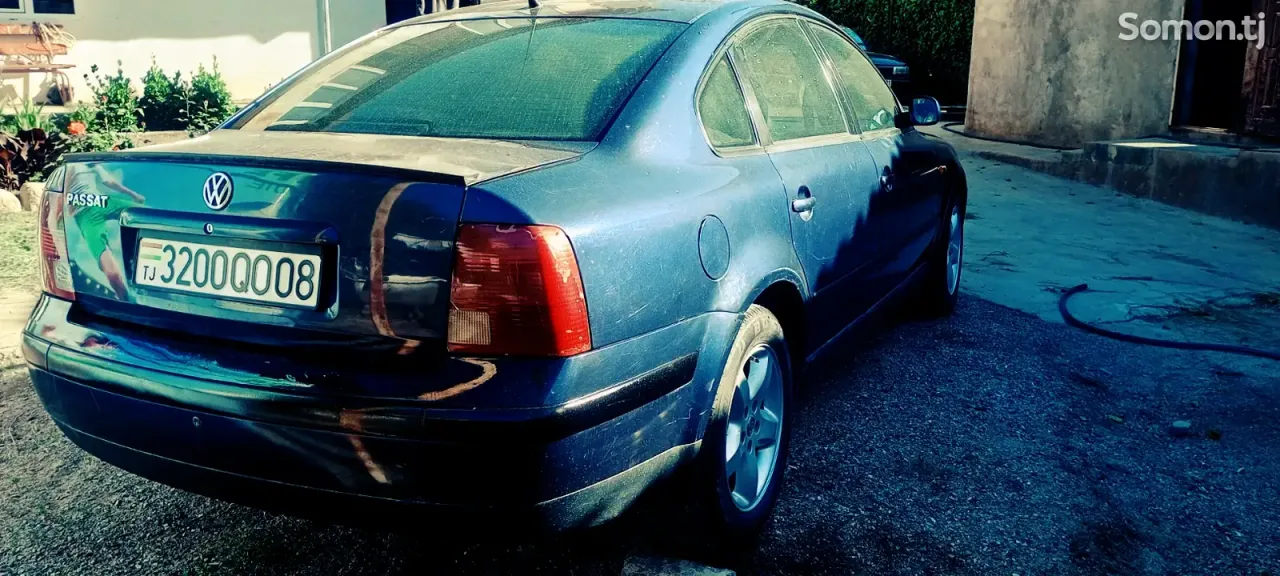 Volkswagen Passat 1998 · 1.8 MT