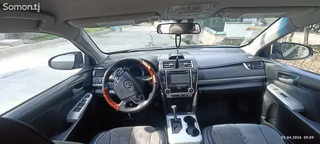 Toyota Camry 2014 · 2.5 AT