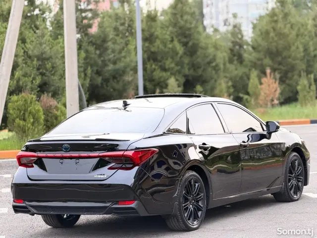 Toyota Avalon 2022 · 2.5 AT
