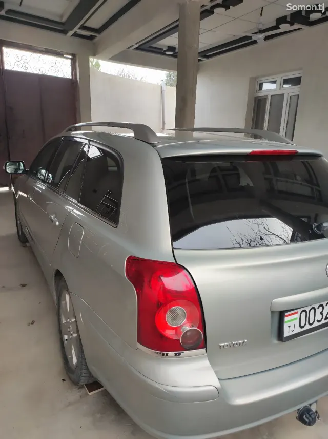 Toyota Avensis 2008 · 2.0 MT