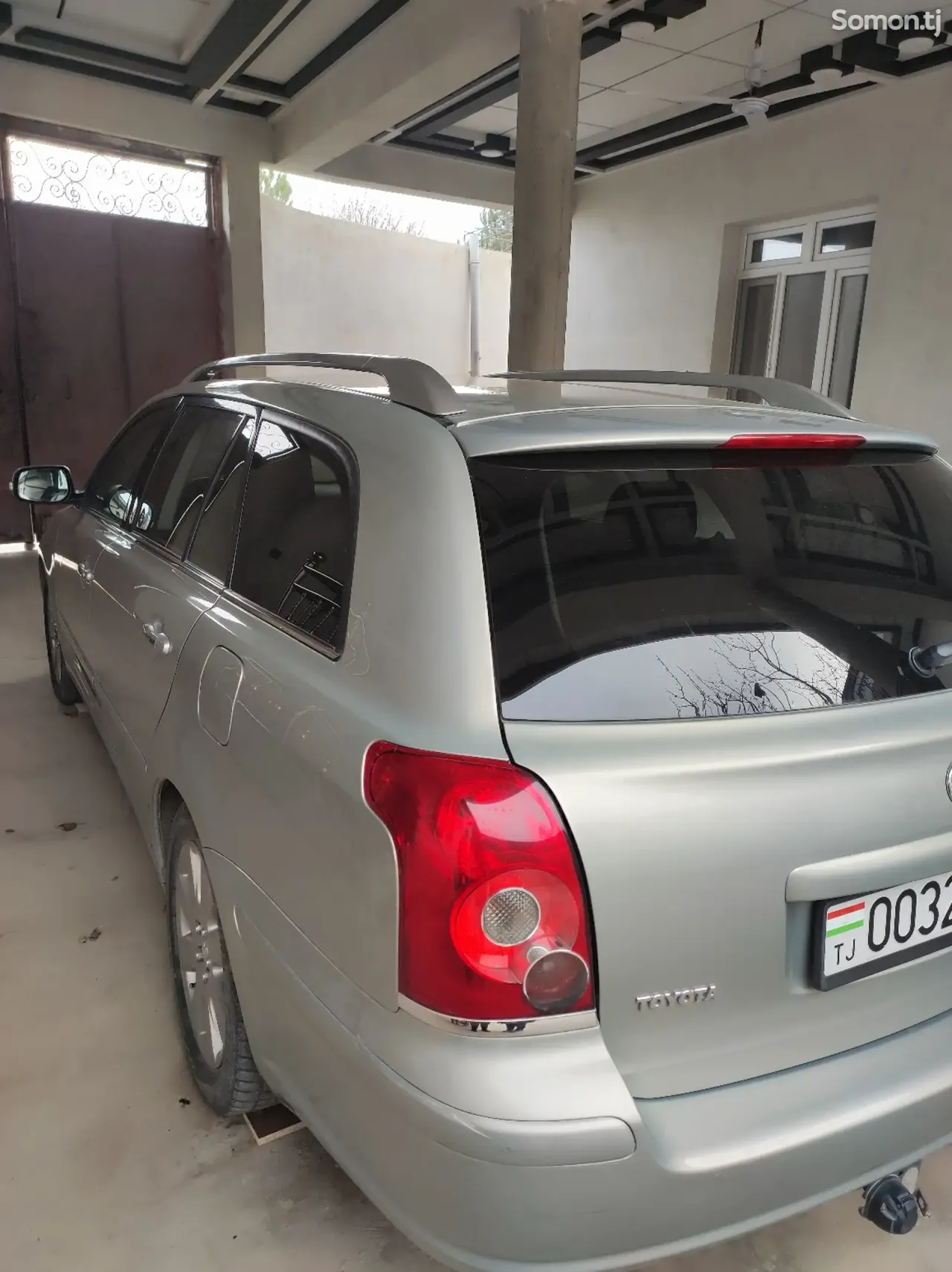 Toyota Avensis 2008 · 2.0 MT