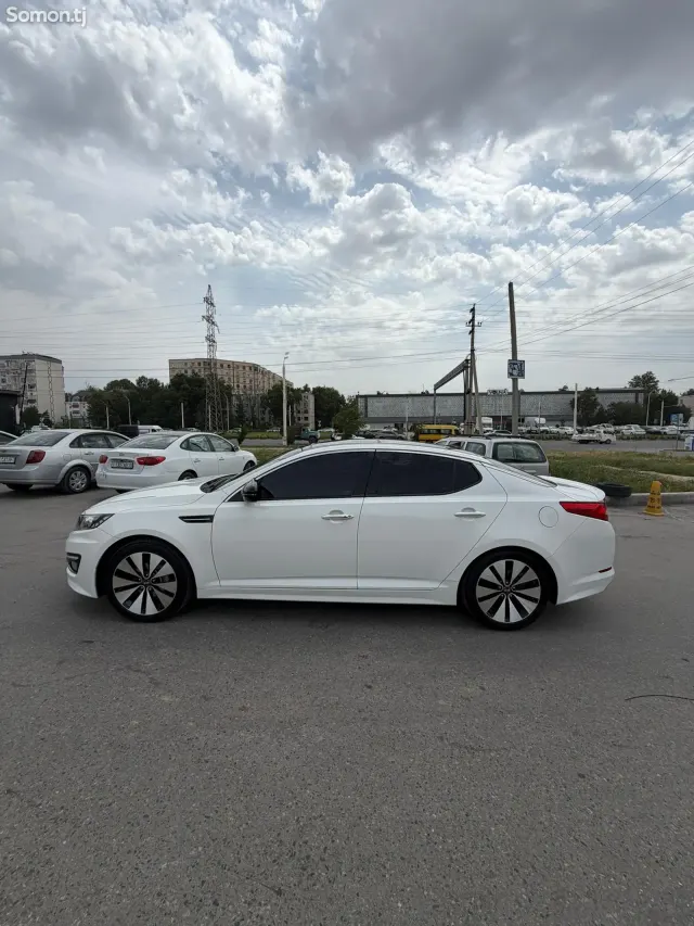 Kia K5 2012 · 2.0 AT