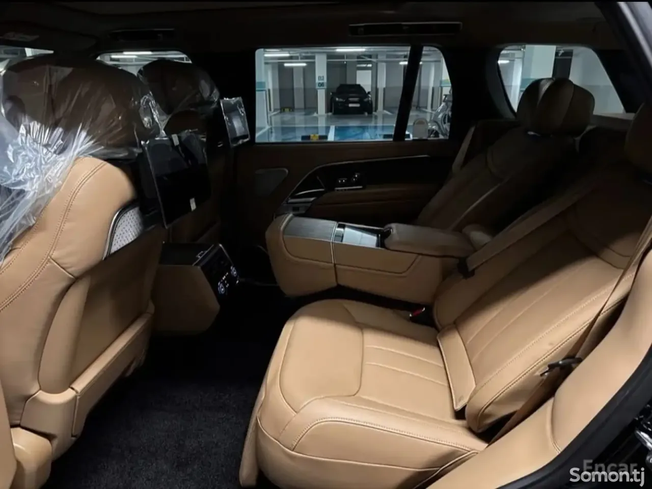 Land Rover Range Rover 2026 · 4.4 AT