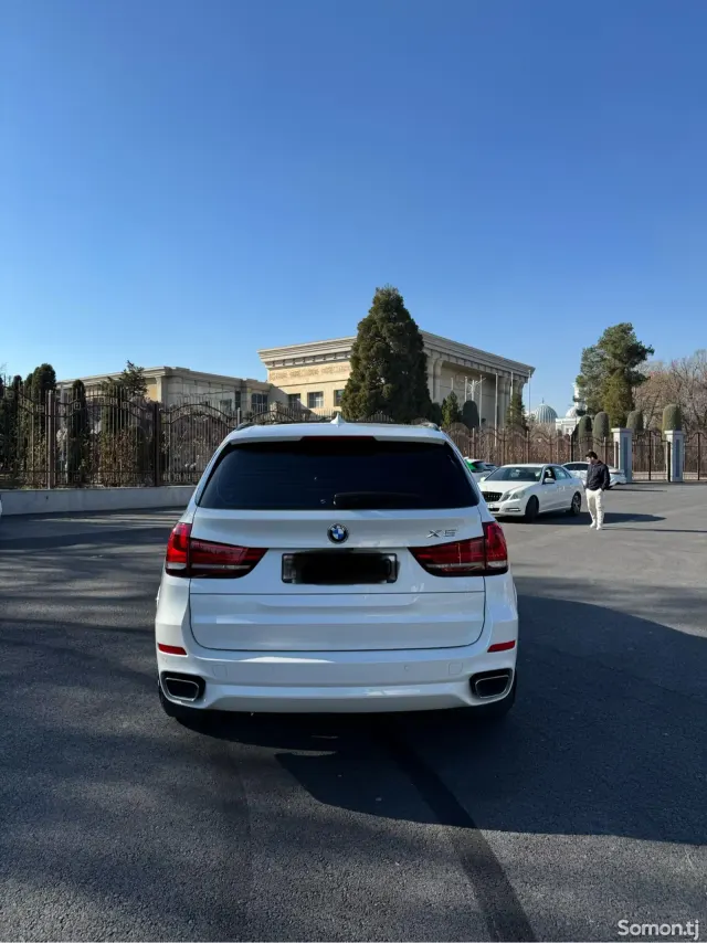 BMW X5 2017 · 4.0 AT