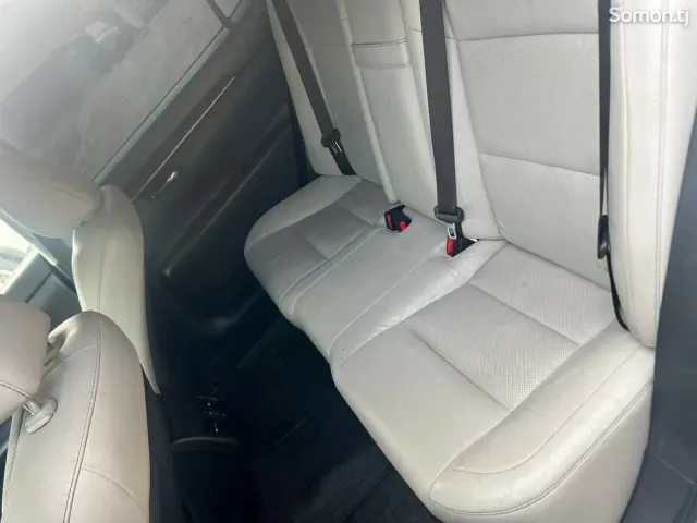 Lexus ES series 2014 · 3.5 AT