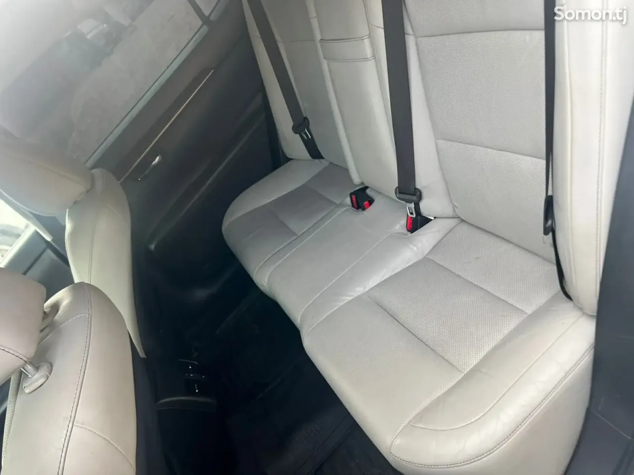 Lexus ES series 2014 · 3.5 AT