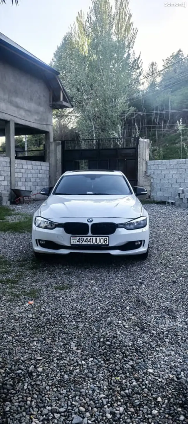 BMW 3 series 2012 · 2.0 AT