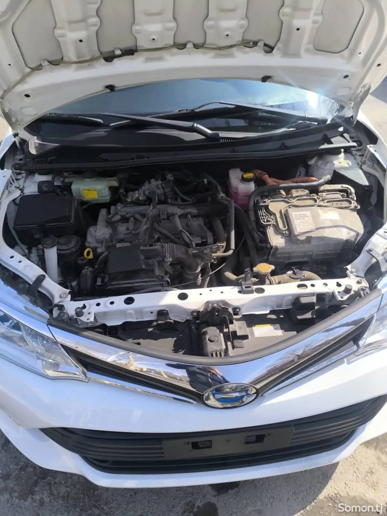Toyota Fielder 2015 · 1.5 AT
