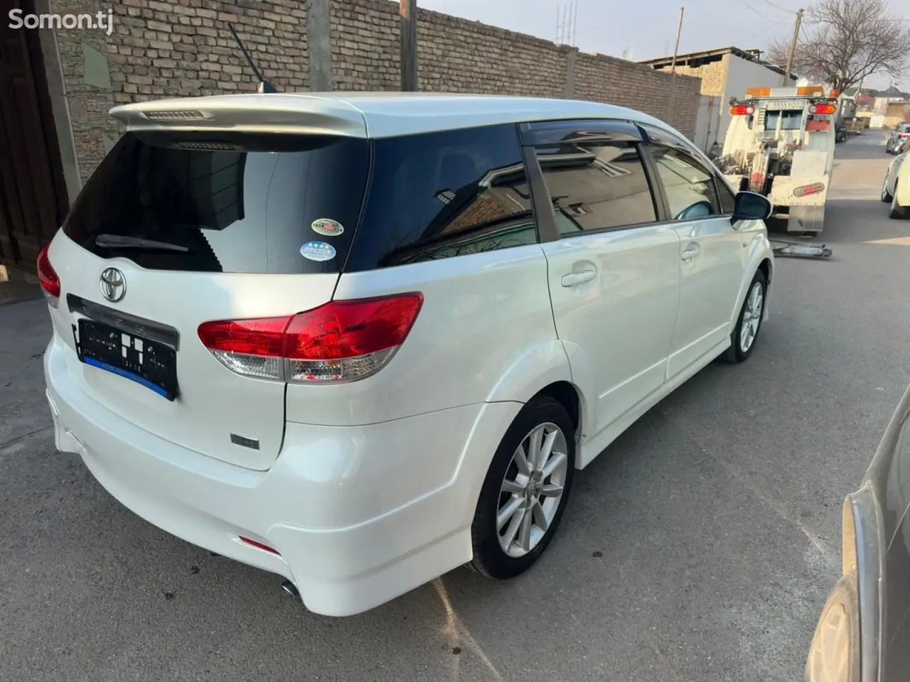 Toyota Wish 2014 · 2.0 AT