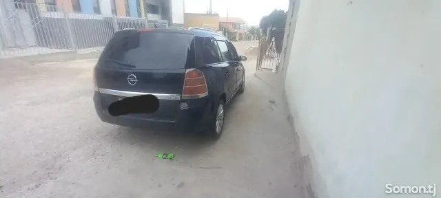 Opel Zafira 2007 · 1.9 AT