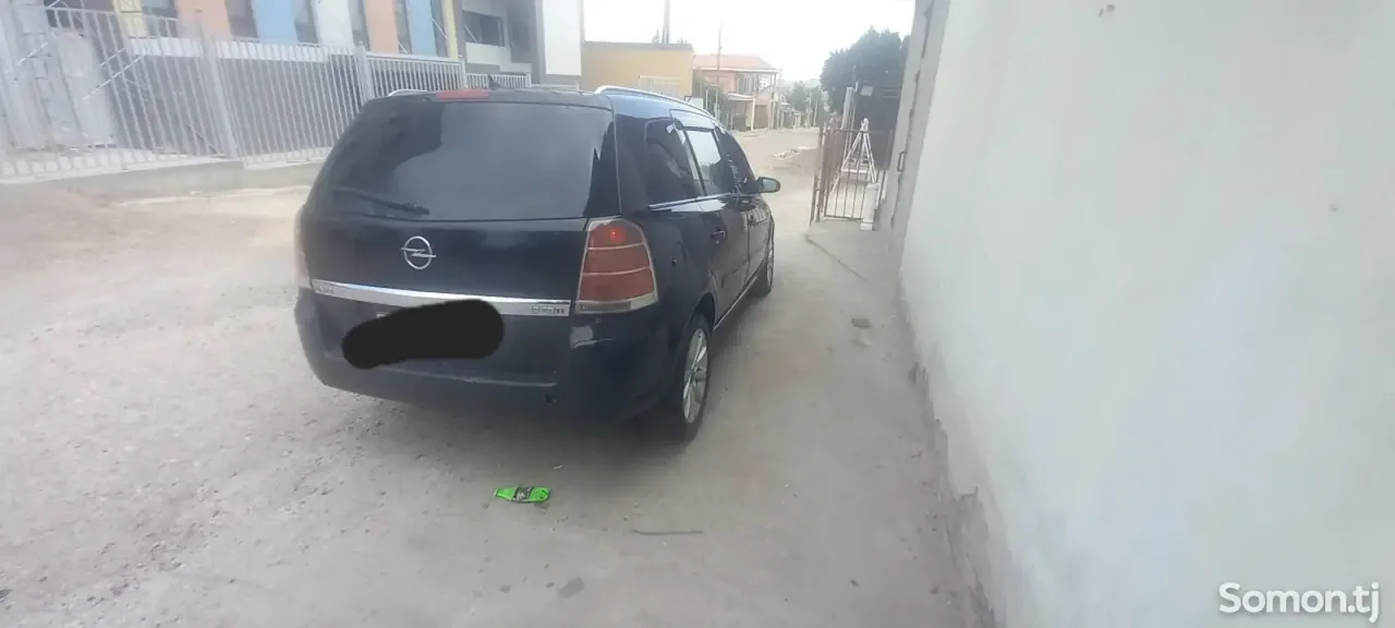 Opel Zafira 2007 · 1.9 AT