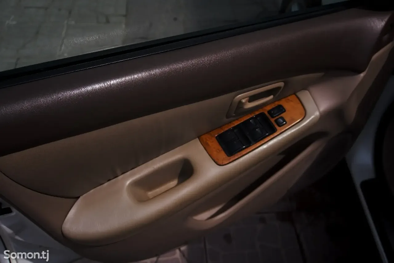 Lexus ES series 2000 · 3.0 AT